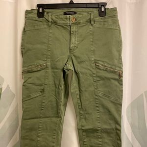 White House Black Market | Skinny Crop Pant